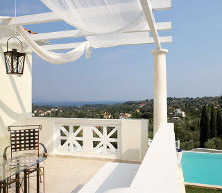 Castello Di Vista Hotel Ipsos Exterior photo